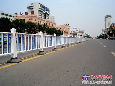 专业道路护栏市场价格情况|道路护栏厂家