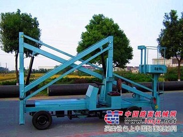 天津曲臂式升降平台厂家【电话不断，火爆异常】，期待您的电话抢购！