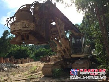 出售两台中联重科旋挖机