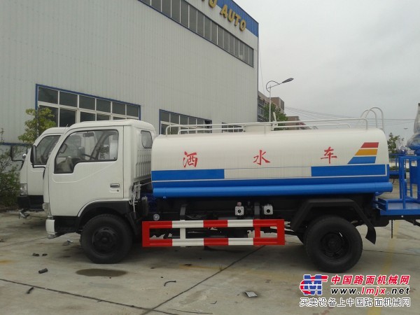 供应东风5-8-10-12-15方洒水车一批