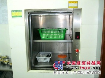 永清饭店专用传菜梯厂家直销/永清饭店专用传菜梯价格  【鸿泰货梯】
