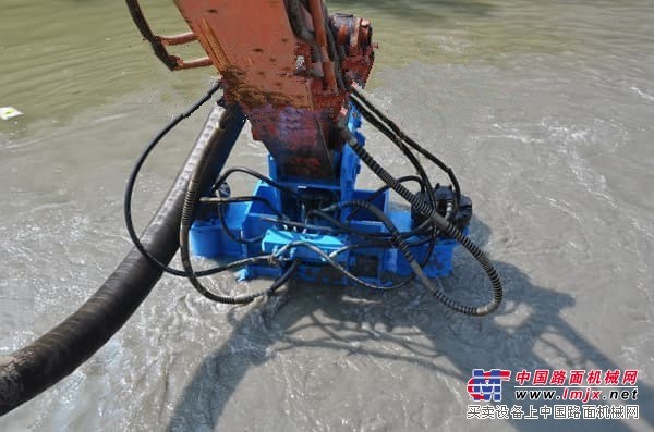 河道治理難題攻克、挖機清淤泵圖片視頻