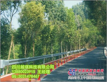 道路波形护栏 高速公路护栏 护栏生产厂家直销