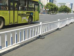 定西道路护栏——优惠的护栏，亿美捷金属制品供应