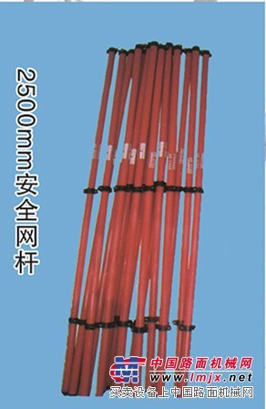 衡水哪里有供应优惠的防护网网杆 专业优质滑雪场设备