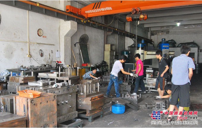 压铸模具