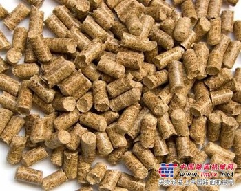 【六丰解答！】母猪料配方？？后备母猪料配方？？泌乳母猪料多少钱？？