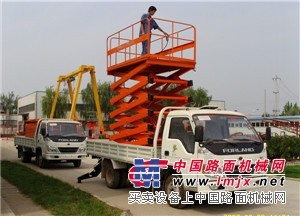 供應上海汽車升降機車載升降平台尺寸