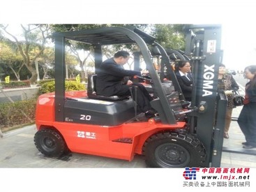 泉州叉车价格？泉州叉车品牌？厦工叉车【恒阳出售】