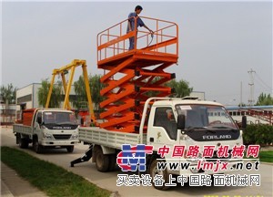 供应浙江杭州汽车升降机车载升降平台尺寸