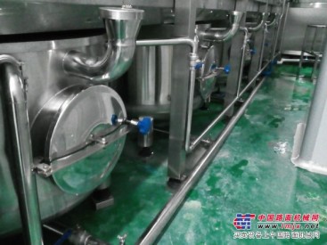 快达世权机械设备——质量好的桶（瓶）装水计量灌装机提供商：重庆广东灌装机