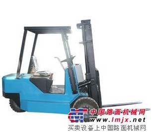 陽凱金機械廠提供專業水泥磚叉車：河北水泥磚叉車配件