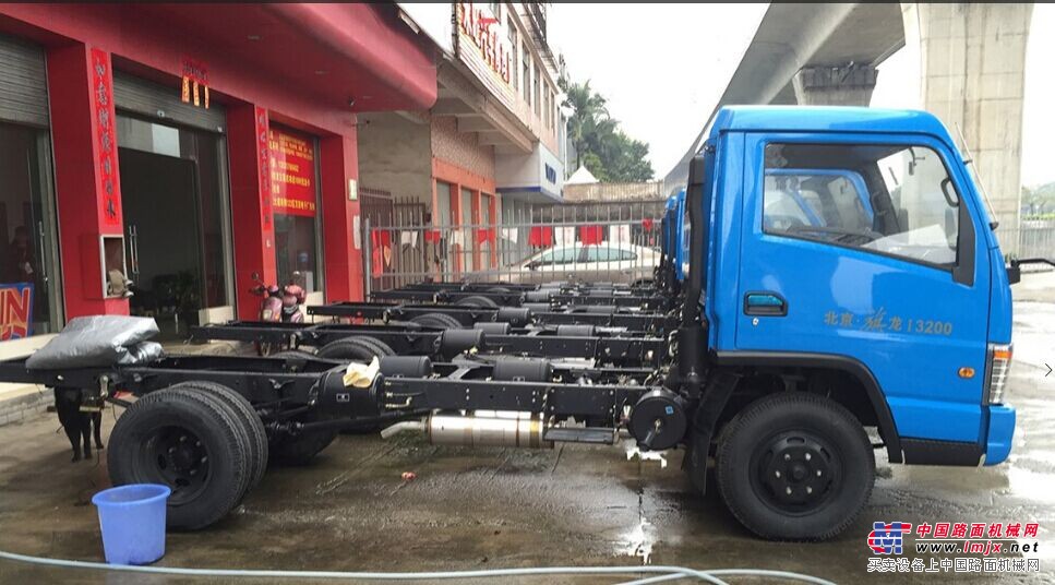 北京牌輕卡貨車4.2米