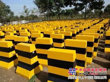 供应隔离墩厂家_在哪里能买到新品隔离墩