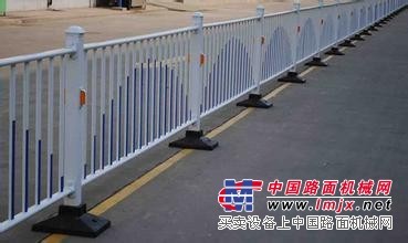 福达交通设施-可靠的福州道路护栏供应商|龙岩道路护栏