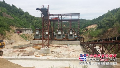 价格实惠的新型矿渣微粉铁矿干式磁选机，哪里能买到价格合理的新型矿渣微粉铁矿干式磁选机