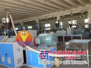 建筑模板设备——建筑模板生产线——建筑模板生产设备——三益