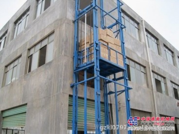 新疆昌吉货物升降机 液压升降平台 定做加工导轨式升降机