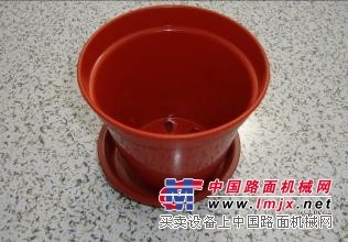 河北紅色塑料花盆加工廠：黑色塑料花盆批發(fā)價(jià)格如何 佳鑫