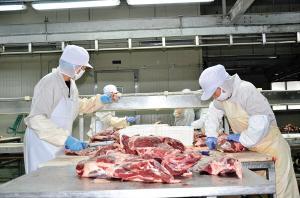 北京牛肉加工公司哪里找  北京排酸牛肉价格实惠吗  森宇