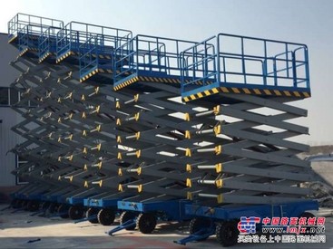 新疆五家渠升降机 移动式升降平台 户外剪叉式高空作业车