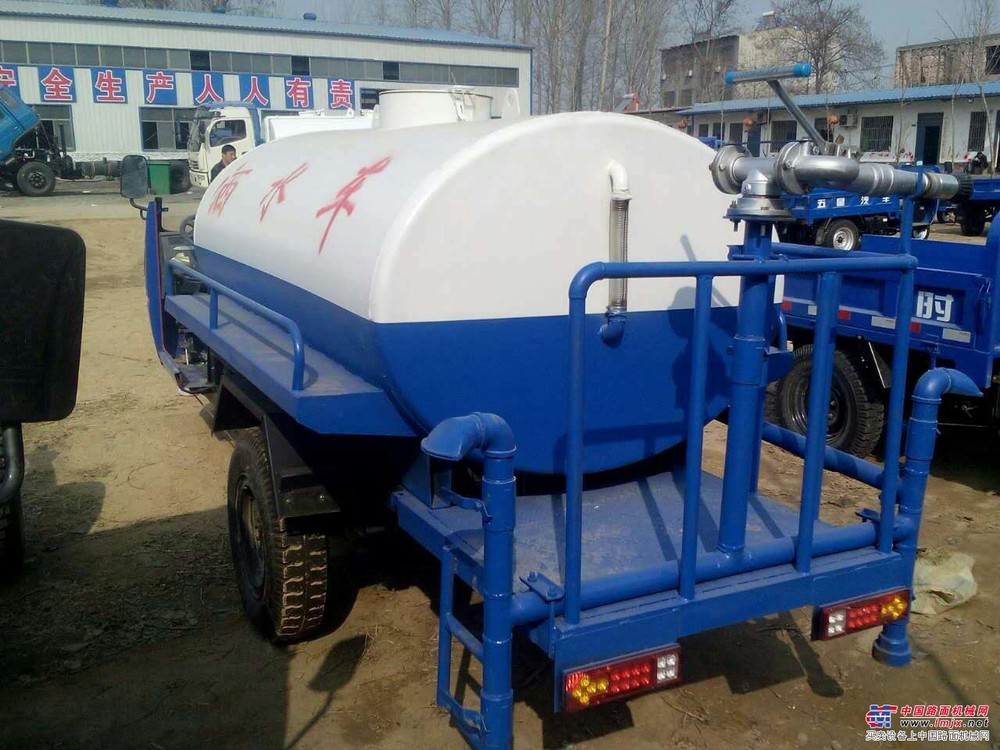 多辆二手洒水车5吨到20吨现车出售 高质量低价格