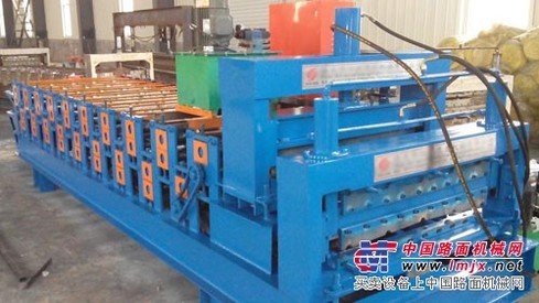 860/900双层琉璃瓦压瓦机