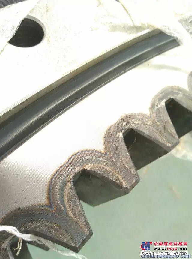 卡特E345挖掘机回转支承