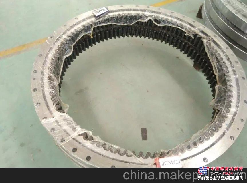 卡特E345挖掘机回转支承