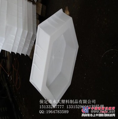 宁夏河道护坡模具_六角河道护坡模具_河道护坡模具厂家