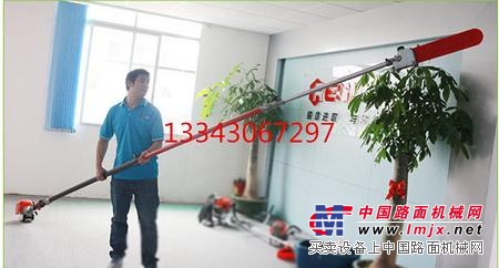 SHT100-TU26型高枝锯是汽油发动机