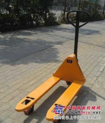 供应品牌手动液压叉车 