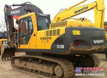 沃尔沃EC210B二手挖掘机出售免费送货