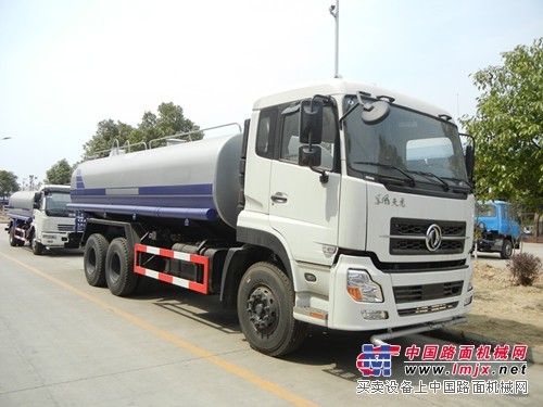 供应全新及二手洒水车、小型三轮洒水车、雾炮喷洒车厂家促销