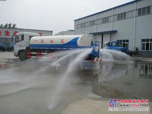 二手园林绿化洒水车 二手吸粪车 低价出售