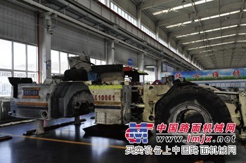 供应BUCYRUS公司fbl-55液压支架搬运车配件