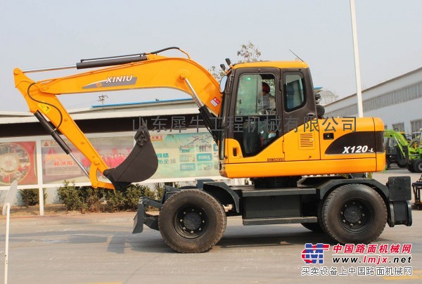 犀牛重工XN120-L小型轮式挖掘机   厂家直供