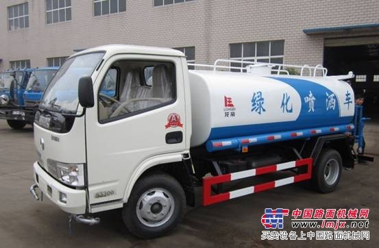 买洒水车享受补贴！包上户免费运送