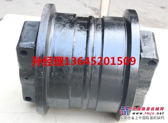 三一SAP200C-5履带式摊铺机支重轮专业加工商