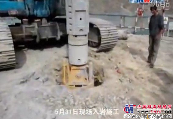 新疆蘭新高鐵見證中國真正入岩的旋挖鑽機