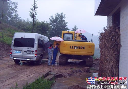 风雨无阻前行路——力士德公司服务小组西南服务记录