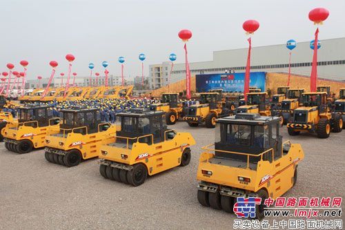 徐工壓路機獲首批中國土方機械產品性能安全認證