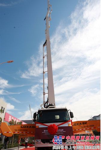 福田雷萨国Ⅳ52米泵车上市  引领中国泵车价值新风向