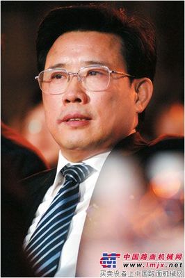 “首富”梁稳根：员工工资是社会和谐的基础 