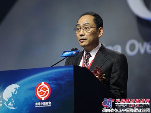 詹纯新：中国企业海外拓展要融入当地文化