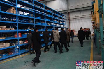 用户参观常林工厂