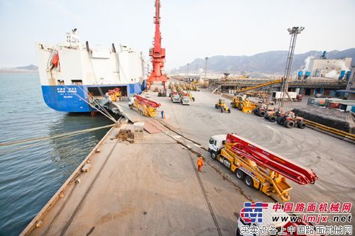 行业最大出口批次徐工混凝土机械装船