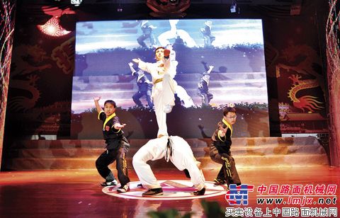 “创业人生，赢在三一”——北京桩机举办2012表彰暨迎新晚会