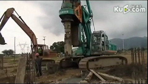 山河智能旋挖钻机在委内瑞拉中央电厂施工