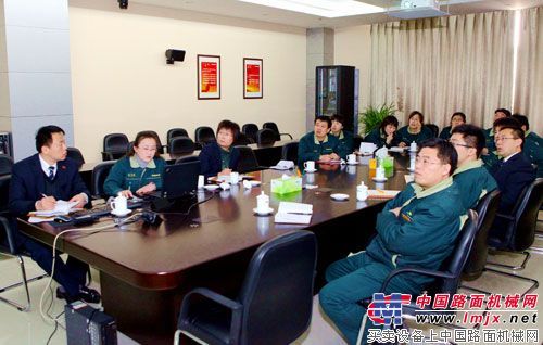 山推召开规范完善OA子门户工作会议